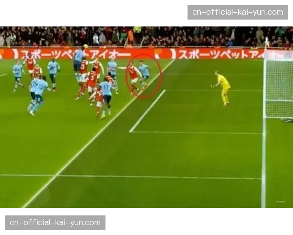 动态：英超联盟与裁判公司PGMOL联合声明，将引入半自动越位技术进行最终测试