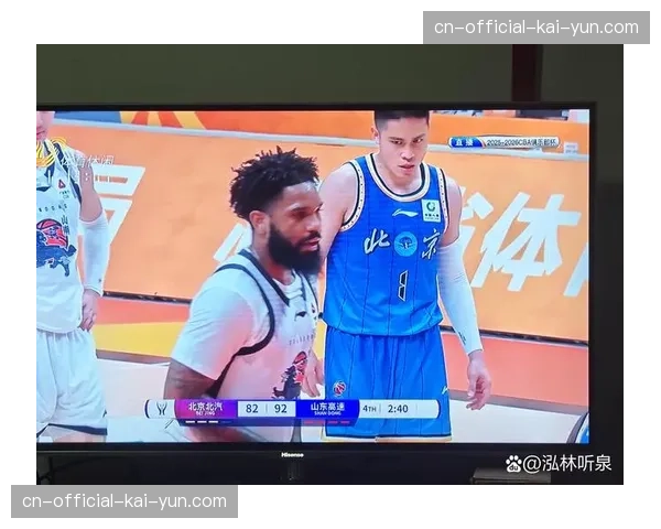 特写：替补奇兵登场首次触球即完成抢断并助攻