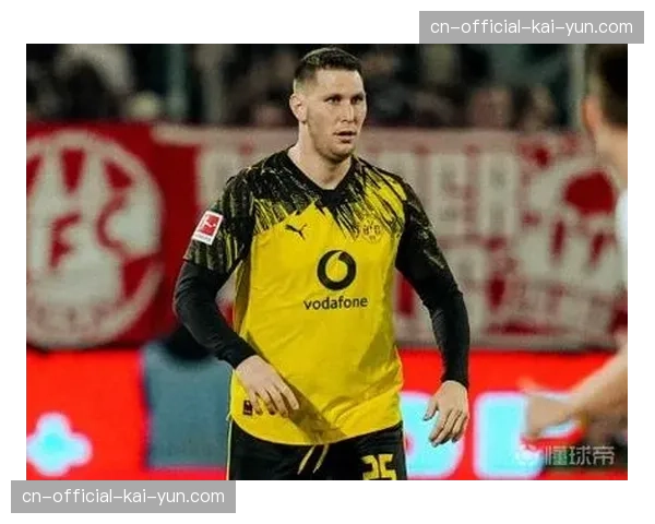 聚勒禁区内滑倒扭伤膝盖，多特生涯确定今夏结束